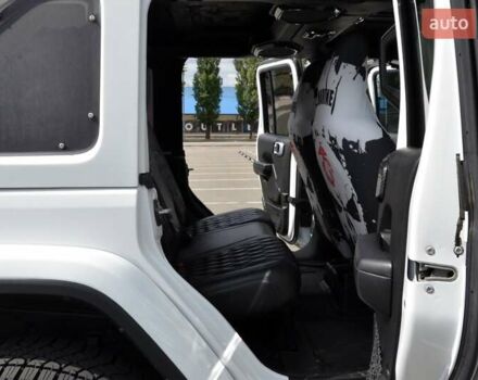 Білий Джип Wrangler, об'ємом двигуна 3.6 л та пробігом 48 тис. км за 41999 $, фото 41 на Automoto.ua