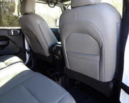 Білий Джип Wrangler, об'ємом двигуна 2 л та пробігом 52 тис. км за 6500 $, фото 8 на Automoto.ua