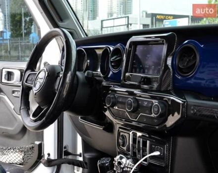 Білий Джип Wrangler, об'ємом двигуна 3.6 л та пробігом 48 тис. км за 41999 $, фото 45 на Automoto.ua