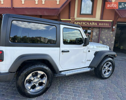 Білий Джип Wrangler, об'ємом двигуна 3.6 л та пробігом 28 тис. км за 35777 $, фото 4 на Automoto.ua