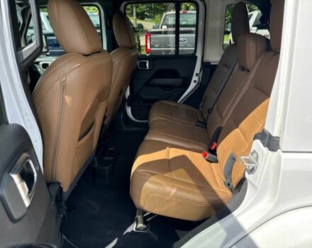 Білий Джип Wrangler, об'ємом двигуна 2 л та пробігом 44 тис. км за 8900 $, фото 12 на Automoto.ua