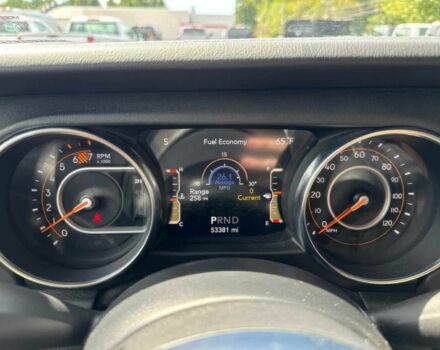 Білий Джип Wrangler, об'ємом двигуна 2 л та пробігом 44 тис. км за 8900 $, фото 11 на Automoto.ua