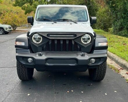 Білий Джип Wrangler, об'ємом двигуна 3.6 л та пробігом 50 тис. км за 9000 $, фото 1 на Automoto.ua