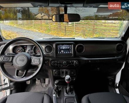 Білий Джип Wrangler, об'ємом двигуна 3.6 л та пробігом 12 тис. км за 34440 $, фото 21 на Automoto.ua