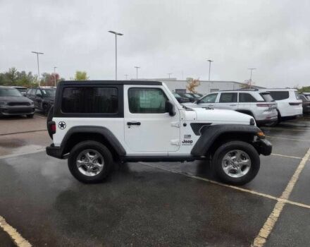 Белый Джип Вранглер, объемом двигателя 2 л и пробегом 22 тыс. км за 13300 $, фото 6 на Automoto.ua