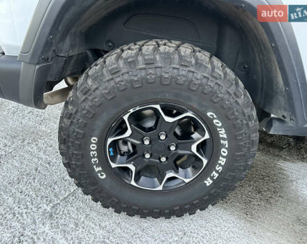 Белый Джип Вранглер, объемом двигателя 2 л и пробегом 75 тыс. км за 43500 $, фото 34 на Automoto.ua