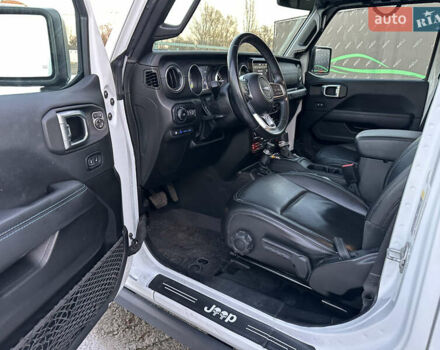 Белый Джип Вранглер, объемом двигателя 2 л и пробегом 75 тыс. км за 43500 $, фото 15 на Automoto.ua