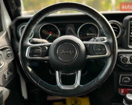 Білий Джип Wrangler, об'ємом двигуна 2 л та пробігом 32 тис. км за 48800 $, фото 13 на Automoto.ua