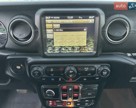 Белый Джип Вранглер, объемом двигателя 2 л и пробегом 75 тыс. км за 43500 $, фото 23 на Automoto.ua