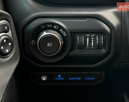 Белый Джип Вранглер, объемом двигателя 2 л и пробегом 32 тыс. км за 47700 $, фото 20 на Automoto.ua