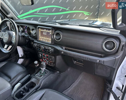 Белый Джип Вранглер, объемом двигателя 2 л и пробегом 75 тыс. км за 43500 $, фото 8 на Automoto.ua