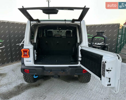 Белый Джип Вранглер, объемом двигателя 2 л и пробегом 75 тыс. км за 43500 $, фото 32 на Automoto.ua