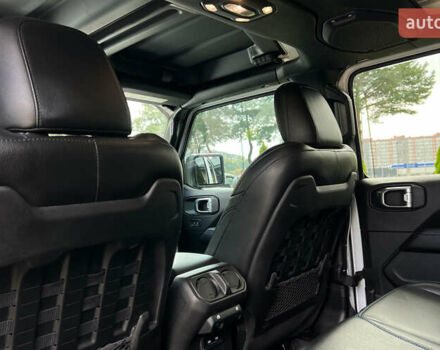 Белый Джип Вранглер, объемом двигателя 2 л и пробегом 32 тыс. км за 47700 $, фото 10 на Automoto.ua