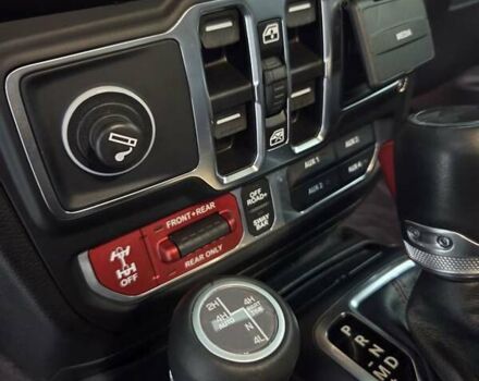 Білий Джип Wrangler, об'ємом двигуна 2 л та пробігом 24 тис. км за 58500 $, фото 7 на Automoto.ua