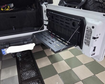 Білий Джип Wrangler, об'ємом двигуна 2 л та пробігом 24 тис. км за 58500 $, фото 18 на Automoto.ua