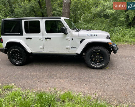 Білий Джип Wrangler, об'ємом двигуна 2 л та пробігом 33 тис. км за 40000 $, фото 7 на Automoto.ua