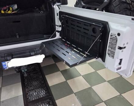 Білий Джип Wrangler, об'ємом двигуна 2 л та пробігом 24 тис. км за 58500 $, фото 27 на Automoto.ua