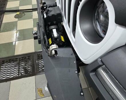 Білий Джип Wrangler, об'ємом двигуна 2 л та пробігом 24 тис. км за 58500 $, фото 31 на Automoto.ua