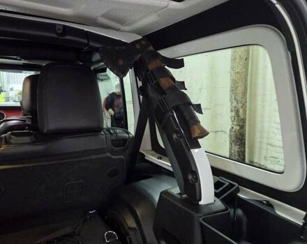 Білий Джип Wrangler, об'ємом двигуна 2 л та пробігом 24 тис. км за 58500 $, фото 24 на Automoto.ua