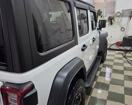 Білий Джип Wrangler, об'ємом двигуна 2 л та пробігом 24 тис. км за 58500 $, фото 3 на Automoto.ua