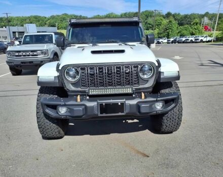 Джип Вранглер 2024 в Львове на Automoto.ua Белый Джип Вранглер, объемом двигателя 6.4 л и пробегом 27 тыс. км за 48700 $, фото 1 на Automoto.ua