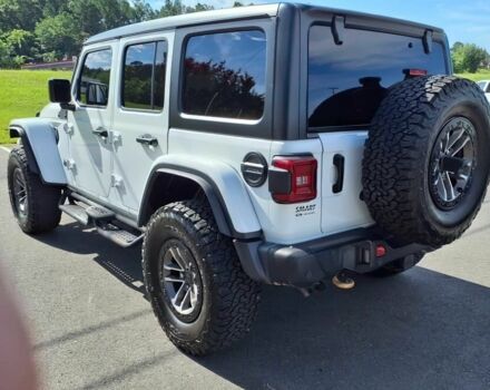 Джип Вранглер 2024 в Львове на Automoto.ua Белый Джип Вранглер, объемом двигателя 6.4 л и пробегом 27 тыс. км за 48700 $, фото 5 на Automoto.ua