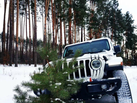 Білий Джип Wrangler, об'ємом двигуна 2 л та пробігом 22 тис. км за 50000 $, фото 1 на Automoto.ua