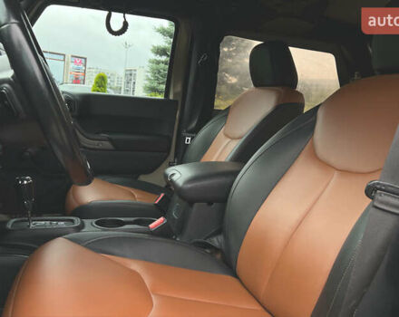 Бежевий Джип Wrangler, об'ємом двигуна 3.6 л та пробігом 105 тис. км за 19500 $, фото 9 на Automoto.ua