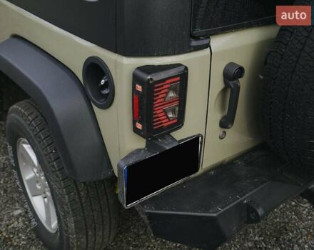 Бежевый Джип Вранглер, объемом двигателя 3.6 л и пробегом 65 тыс. км за 24700 $, фото 1 на Automoto.ua