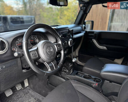 Бежевый Джип Вранглер, объемом двигателя 3.6 л и пробегом 4 тыс. км за 67500 $, фото 23 на Automoto.ua