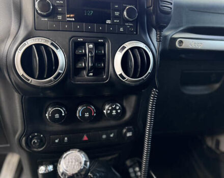 Бежевый Джип Вранглер, объемом двигателя 3.6 л и пробегом 4 тыс. км за 67500 $, фото 30 на Automoto.ua