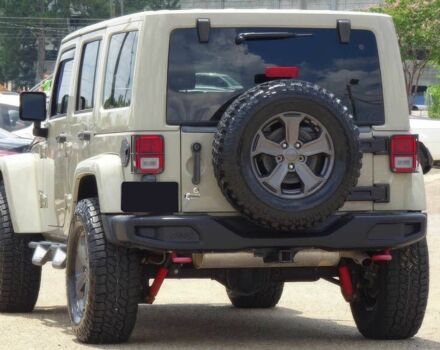 Бежевий Джип Wrangler, об'ємом двигуна 3.6 л та пробігом 33 тис. км за 14000 $, фото 4 на Automoto.ua