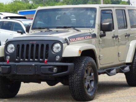 Бежевый Джип Вранглер, объемом двигателя 3.6 л и пробегом 33 тыс. км за 14000 $, фото 1 на Automoto.ua