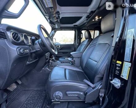 Джип Вранглер 2020 в Киеве на Automoto.ua Черный Джип Вранглер, объемом двигателя 3.6 л и пробегом 2 тыс. км за 54200 $, фото 13 на Automoto.ua