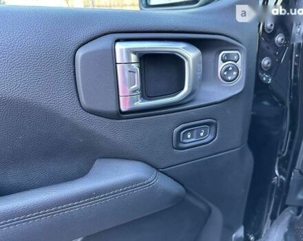 Джип Вранглер 2020 в Киеве на Automoto.ua Черный Джип Вранглер, объемом двигателя 3.6 л и пробегом 2 тыс. км за 54200 $, фото 16 на Automoto.ua