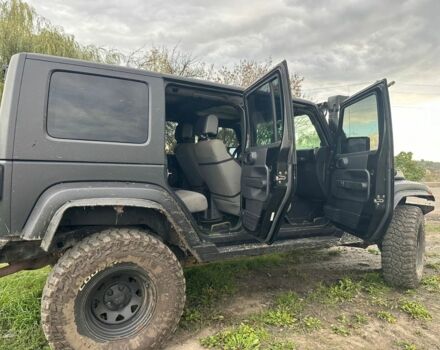Джип Вранглер 2007 в Киеве на Automoto.ua Черный Джип Вранглер, объемом двигателя 3.8 л и пробегом 197 тыс. км за 16700 $, фото 16 на Automoto.ua