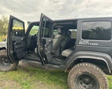 Джип Вранглер 2007 в Киеве на Automoto.ua Черный Джип Вранглер, объемом двигателя 3.8 л и пробегом 197 тыс. км за 16700 $, фото 9 на Automoto.ua