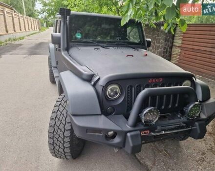 Джип Вранглер 2011 в Киеве на Automoto.ua Черный Джип Вранглер, объемом двигателя 2.77 л и пробегом 199 тыс. км за 26900 $, фото 6 на Automoto.ua