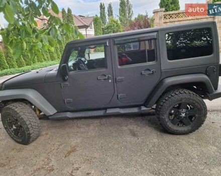 Джип Вранглер 2011 в Киеве на Automoto.ua Черный Джип Вранглер, объемом двигателя 2.77 л и пробегом 199 тыс. км за 26900 $, фото 3 на Automoto.ua