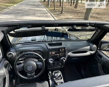 Чорний Джип Wrangler, об'ємом двигуна 3.6 л та пробігом 205 тис. км за 16700 $, фото 28 на Automoto.ua