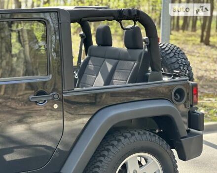 Чорний Джип Wrangler, об'ємом двигуна 3.6 л та пробігом 205 тис. км за 16700 $, фото 34 на Automoto.ua