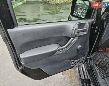 Чорний Джип Wrangler, об'ємом двигуна 3.6 л та пробігом 210 тис. км за 17800 $, фото 8 на Automoto.ua