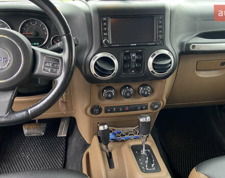 Черный Джип Вранглер, объемом двигателя 3.6 л и пробегом 178 тыс. км за 21000 $, фото 9 на Automoto.ua