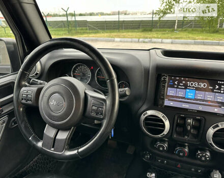 Чорний Джип Wrangler, об'ємом двигуна 3.6 л та пробігом 220 тис. км за 23000 $, фото 13 на Automoto.ua