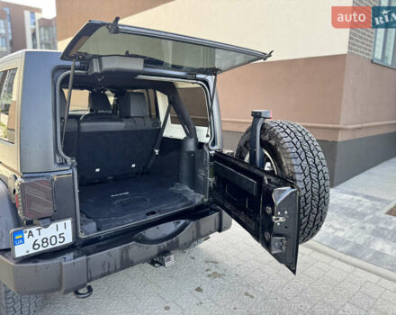 Чорний Джип Wrangler, об'ємом двигуна 3.6 л та пробігом 205 тис. км за 20000 $, фото 8 на Automoto.ua