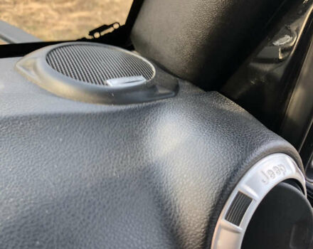 Черный Джип Вранглер, объемом двигателя 2.77 л и пробегом 175 тыс. км за 26900 $, фото 12 на Automoto.ua