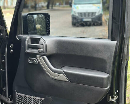 Джип Вранглер 2015 в Киеве на Automoto.ua Черный Джип Вранглер, объемом двигателя 3.6 л и пробегом 46 тыс. км за 21900 $, фото 34 на Automoto.ua