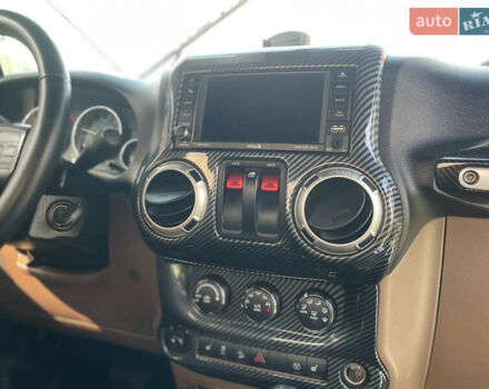 Черный Джип Вранглер, объемом двигателя 3.6 л и пробегом 168 тыс. км за 18900 $, фото 20 на Automoto.ua