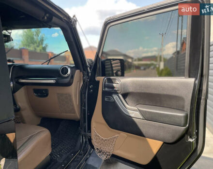 Черный Джип Вранглер, объемом двигателя 3.6 л и пробегом 168 тыс. км за 18900 $, фото 23 на Automoto.ua