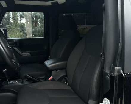 Джип Вранглер 2015 в Киеве на Automoto.ua Черный Джип Вранглер, объемом двигателя 3.6 л и пробегом 46 тыс. км за 21900 $, фото 32 на Automoto.ua